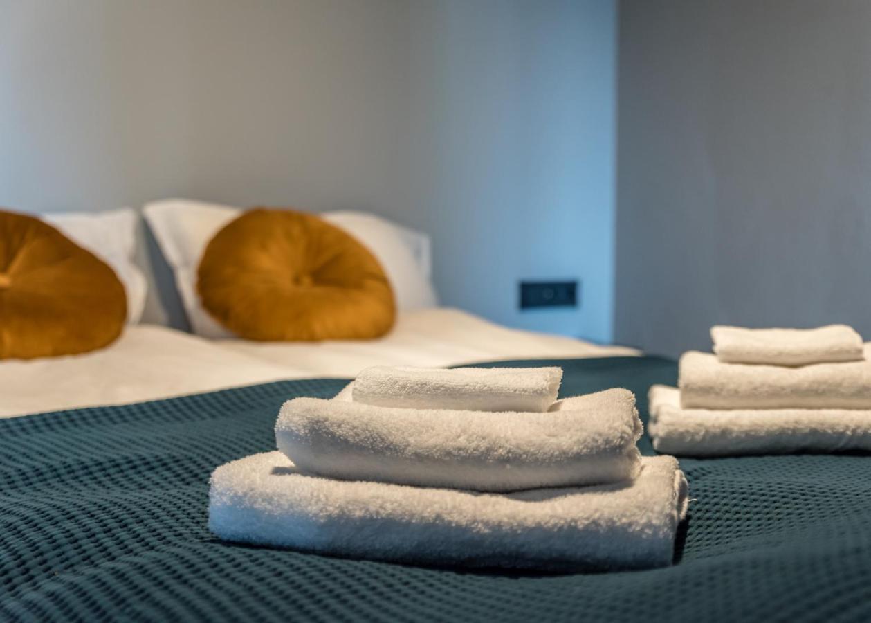 Ak Rentals, With Hot Tubs Akureyri Luaran gambar